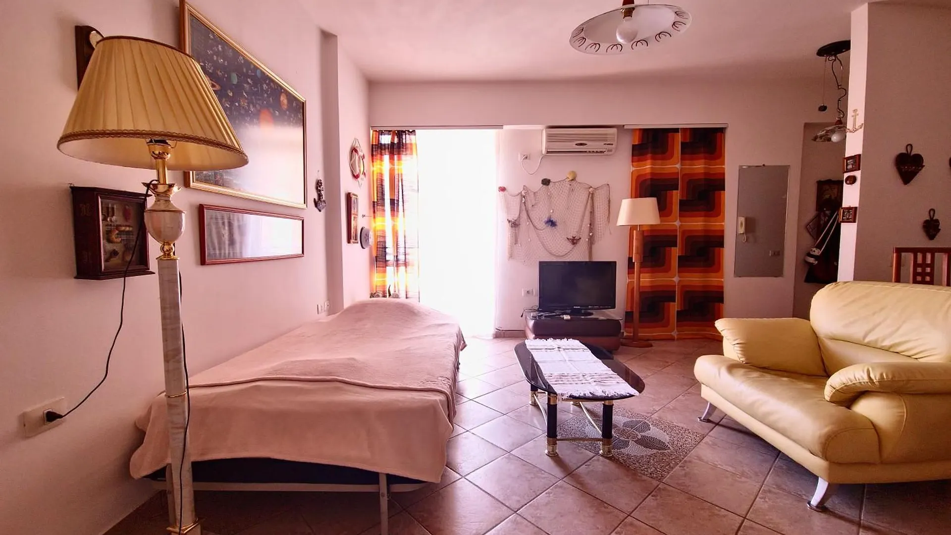 Vlora By The Sea Apartment Albania